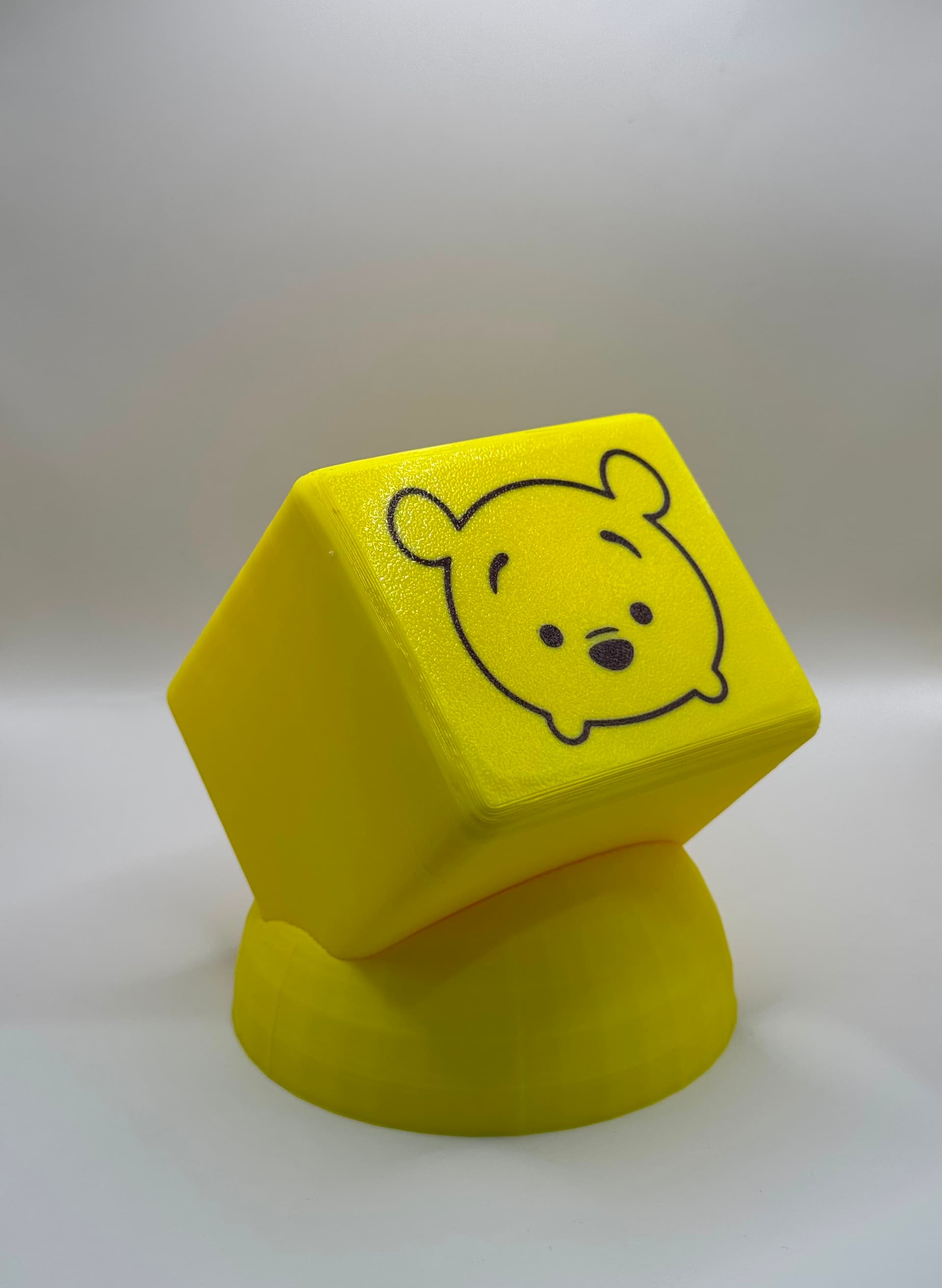 Winnie Pooh markers holder